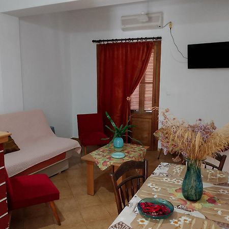 Miltiadis Apartments Sineti Room photo